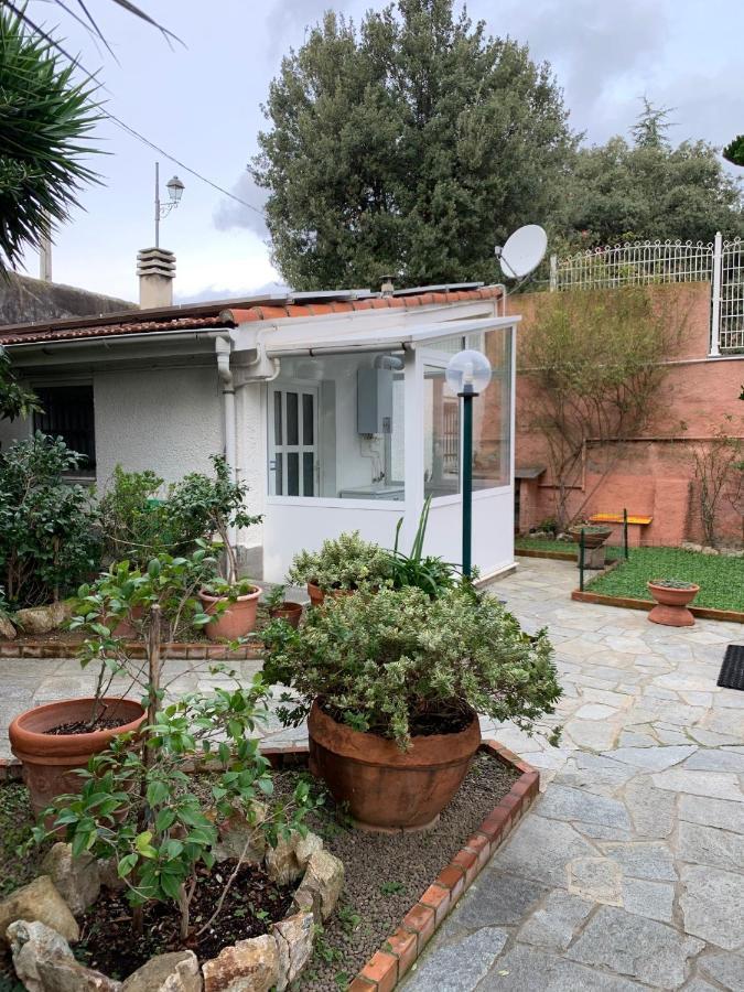 Resort Dependance di Villa Rosa Maria Savona Exterior foto