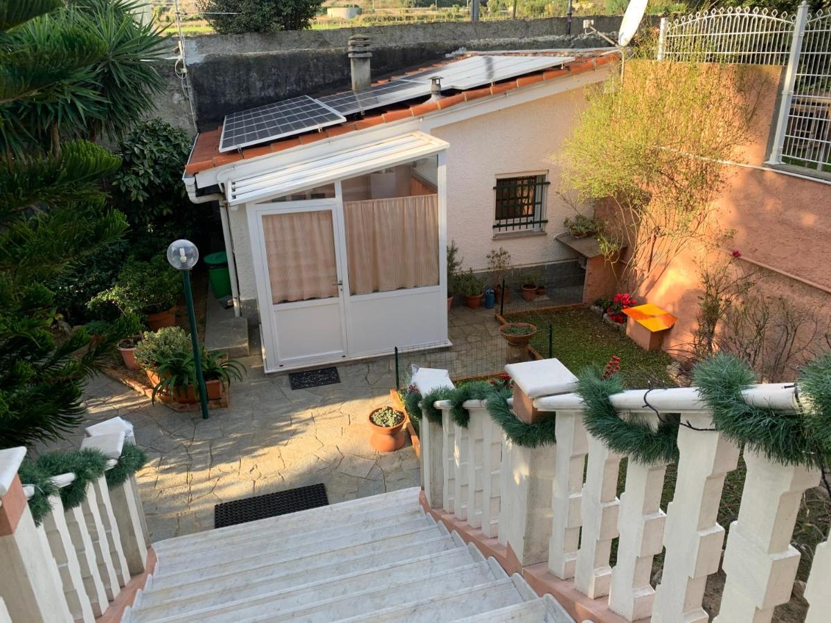 Resort Dependance di Villa Rosa Maria Savona Exterior foto